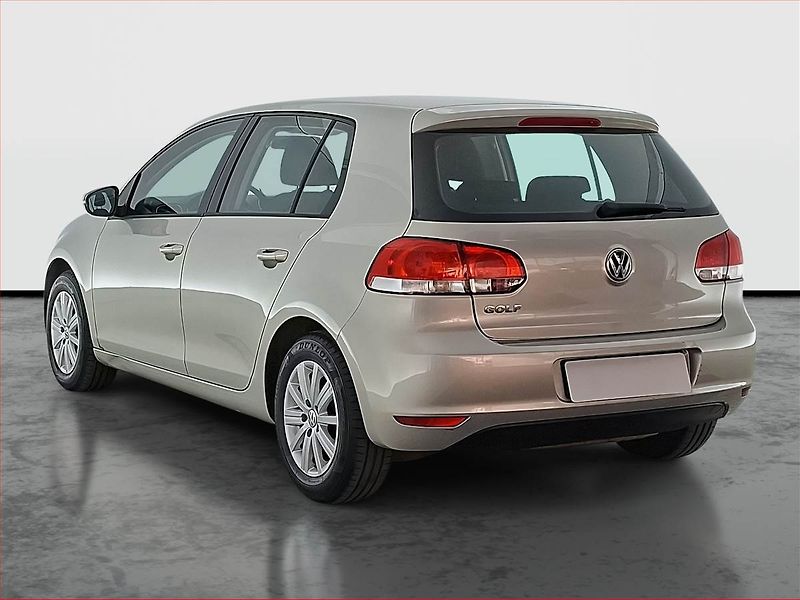 Volkswagen Golf (2011) 1.2 TSI, Automat, Tempomat - fotka 4 z 17