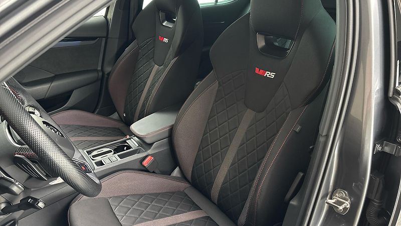 Škoda Octavia 2.0 TDI DSG RS - fotka 15 z 28
