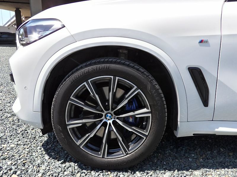 BMW X5 3.0d xDrive Mpaket 360° TZ ČR - fotka 31 z 35
