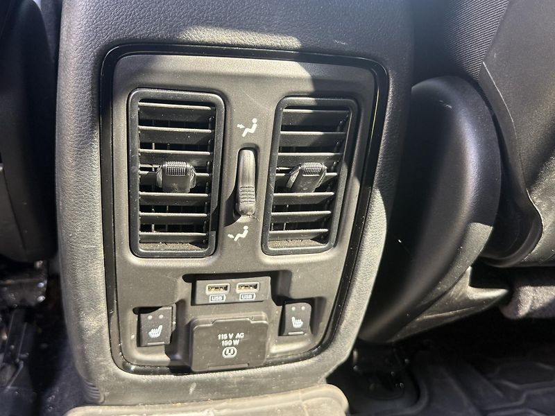 Dodge Durango (2023) - fotka 16 z 20