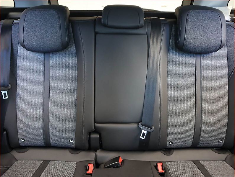 Peugeot 3008 (2018) 1.2 PureTech, Serv.kniha, Kůže - fotka 10 z 23