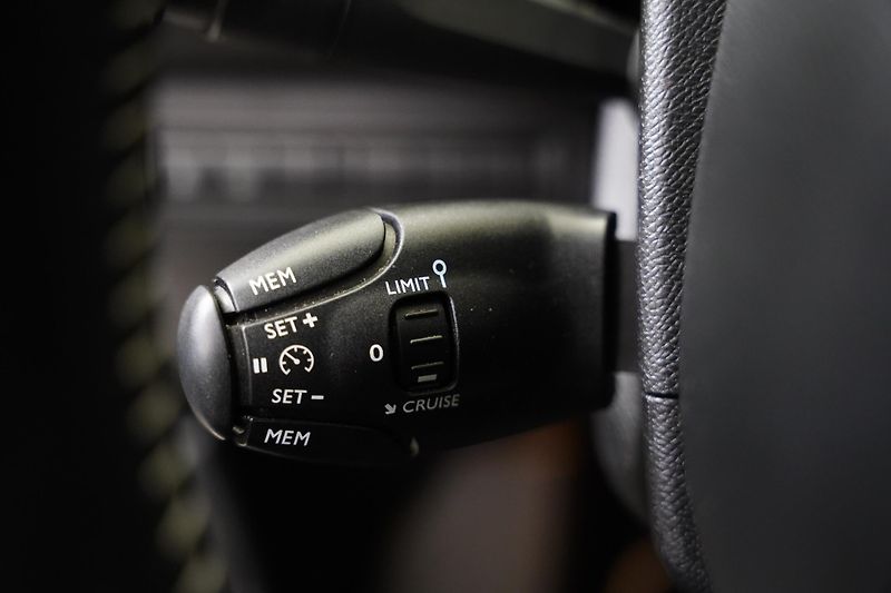 Peugeot 308 - fotka 15 z 24