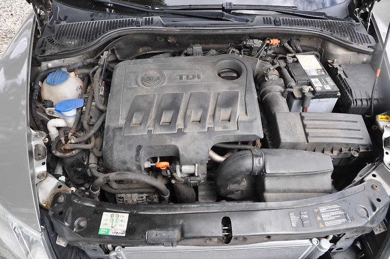 Škoda Octavia II 2.0TDi 103kW KOMBI Ambition - fotka 8 z 13