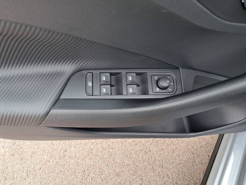 Škoda Kamiq (2026) Monte Carlo 1.0 TSI / 85 kW DS - fotka 15 z 25