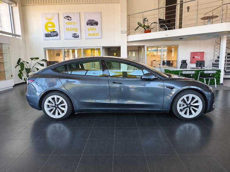 Tesla Model 3 LR, AWD, Tažné, Tepelné čerpad - fotka 5 z 18