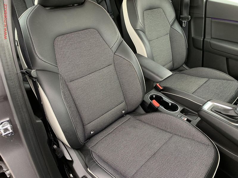 Renault Captur (2021) 1.3 TCe, ČR, AT, navi, LED - fotka 12 z 22