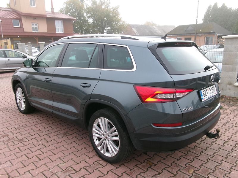 Škoda Kodiaq (2018) 2,0TSI 4x4 DSG NAVI ALU ČR - fotka 6 z 55