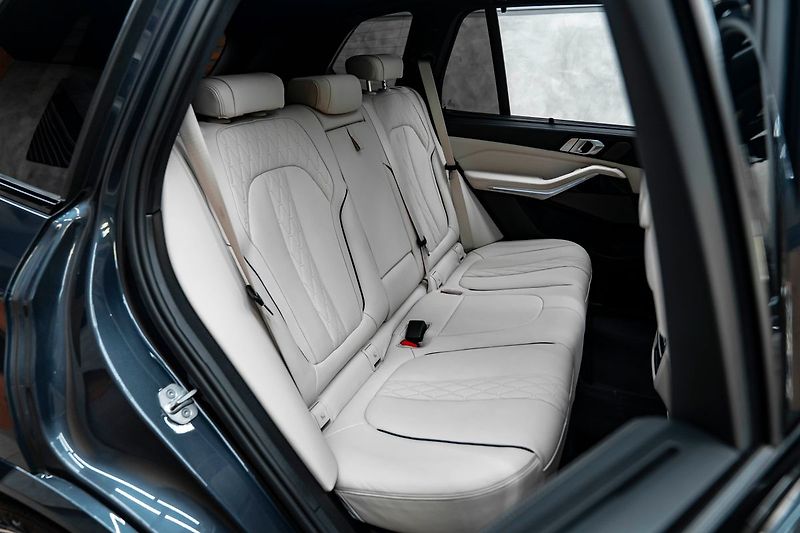 BMW X5 M50d Final edition - fotka 25 z 28