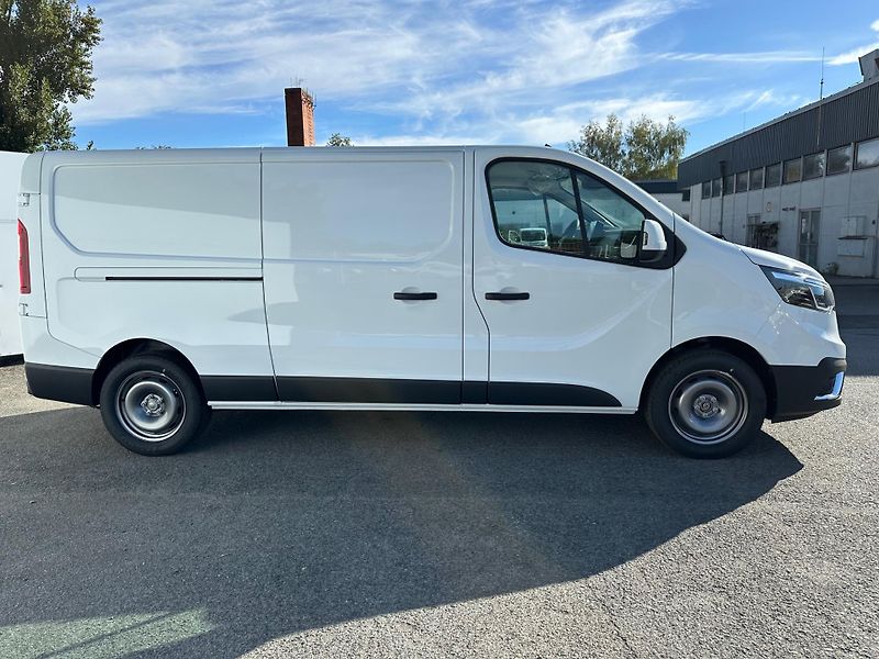 Renault Trafic (2026) L2H1P2 dCi 130 Extra - fotka 4 z 27
