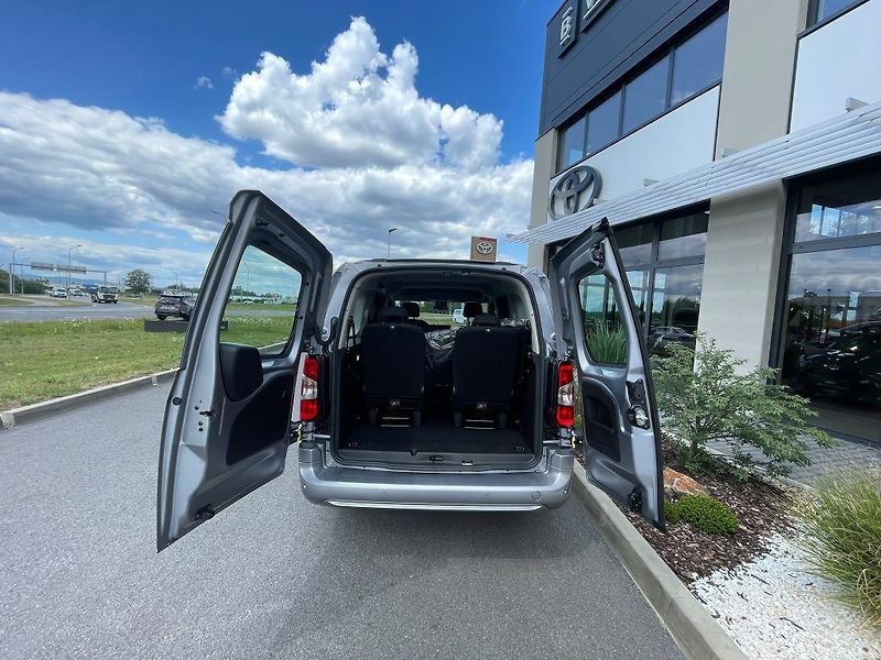 Toyota ProAce City Verso 1.2 M/T Long Business 7 míst - fotka 9 z 28