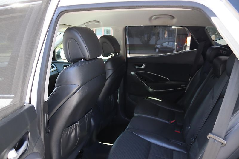 Hyundai Santa Fe Santa Fe 2.2 CRDi 4x4 ČR 1.MAJ - fotka 40 z 59