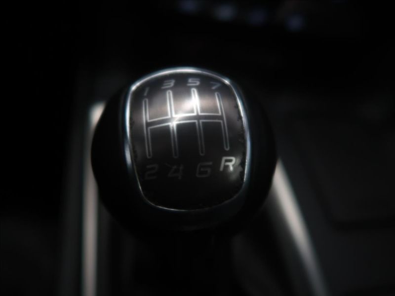Chevrolet Corvette 6,2 V8 466HP TARGA 43 200 KM - fotka 26 z 35