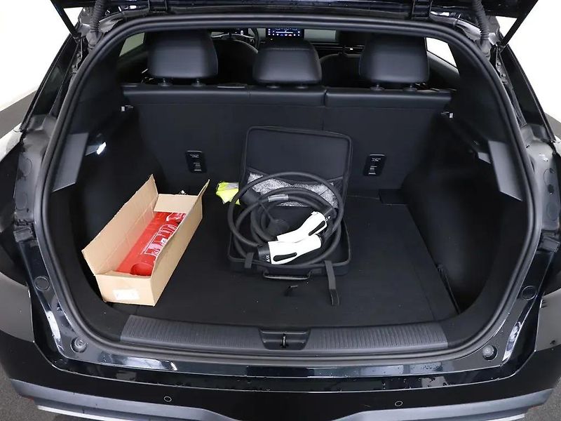 MG MG4 150kW 64kWh LUXURY 1.Maj DPH - fotka 11 z 12