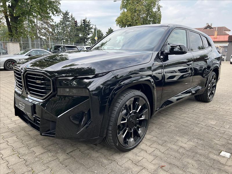 BMW XM 4.4 - fotka 8 z 48