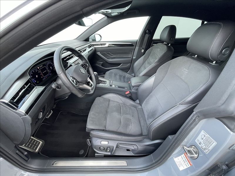 Volkswagen Arteon 2,0 TSI DSG R-Line Kamera - fotka 4 z 24
