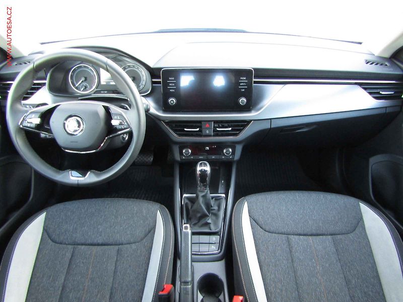 Škoda Kamiq (2022) 1.5 TSi, 1.maj,ČR, Style, DSG - fotka 8 z 19
