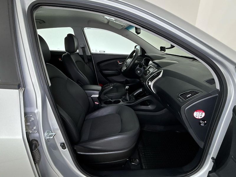Hyundai ix35 SUV - fotka 9 z 27