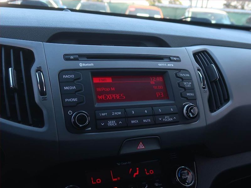 Kia Sportage (2014) Gold 2.0 GDI, Serv.kniha - fotka 12 z 17