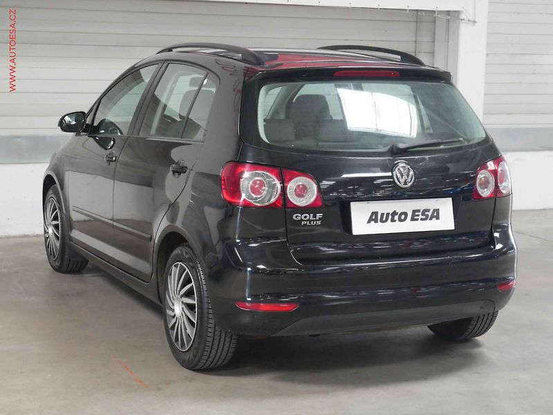 Volkswagen Golf Plus (2009) 1.4 16V, AC, park.čidla - fotka 4 z 18