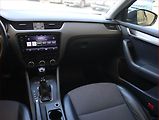 Škoda Octavia (2017) 2.0 TDI, Automat, Navi - náhled 8