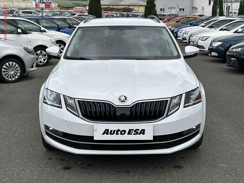 Škoda Octavia (2018) 1.4 TSI, 2.maj,ČR, autoAC - fotka 2 z 19
