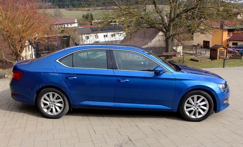 Škoda Superb (2019) - fotka 8 z 9