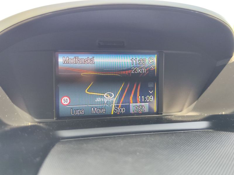 Ford Kuga 2.0 TDCi/103kW Titanium - fotka 17 z 31