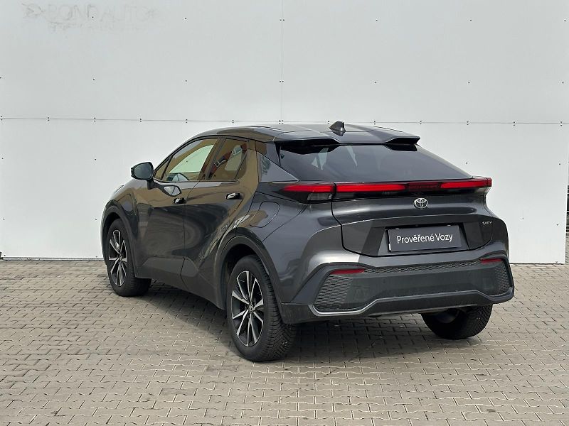 Toyota C-HR 1,8 HEV e-CVT Style - fotka 7 z 30