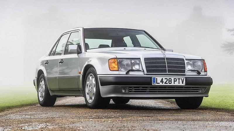 Lancia Thema 8.32 Series 1.
