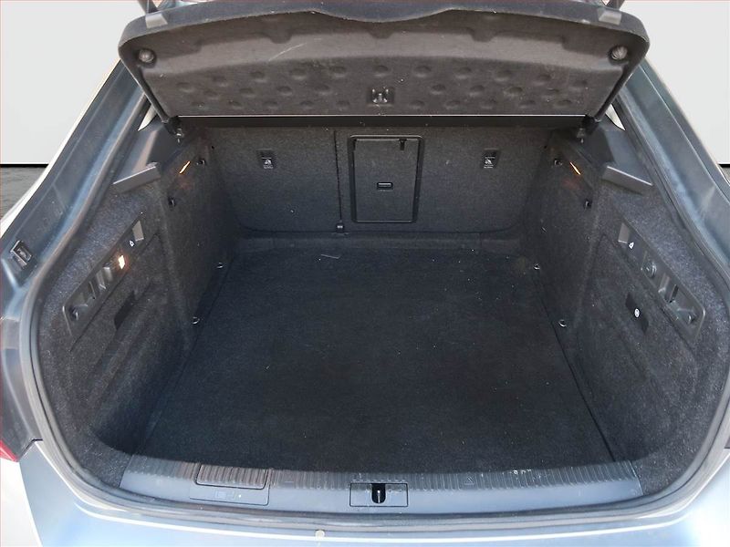 Škoda Superb (2019) 2.0 TDI, Automat, Kůže, Navi - fotka 13 z 19