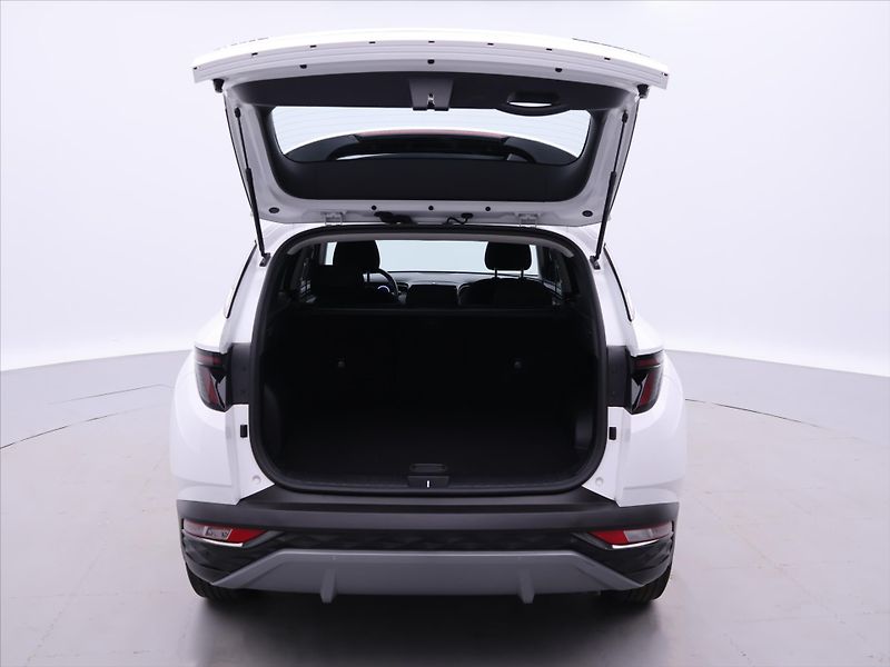Hyundai Tucson 1,6 T-GDI 110 kW Smart DPH 1.M - fotka 9 z 29