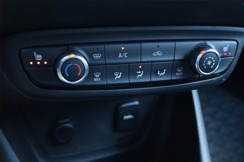 Opel Crossland X (2020) 1.2 Turbo, Serv.kniha - fotka 13 z 20