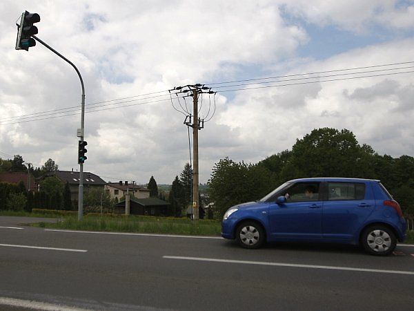 Radarový semafor v Plesné funguje už rok. Nutí řidiče zpomalit. 