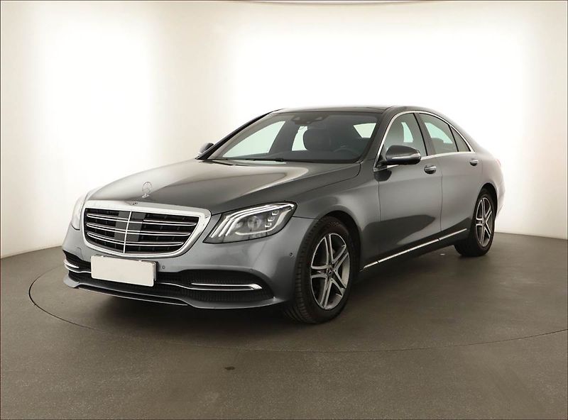 Mercedes-Benz Třídy S (2018) S 350 d - fotka 2 z 20
