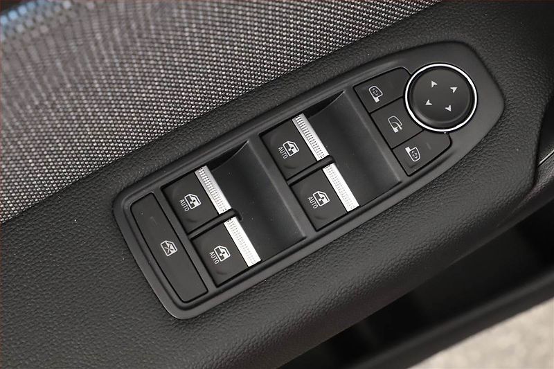 Renault Symbioz (2025) E-Tech Full Hybrid, Techno, AT - fotka 24 z 24