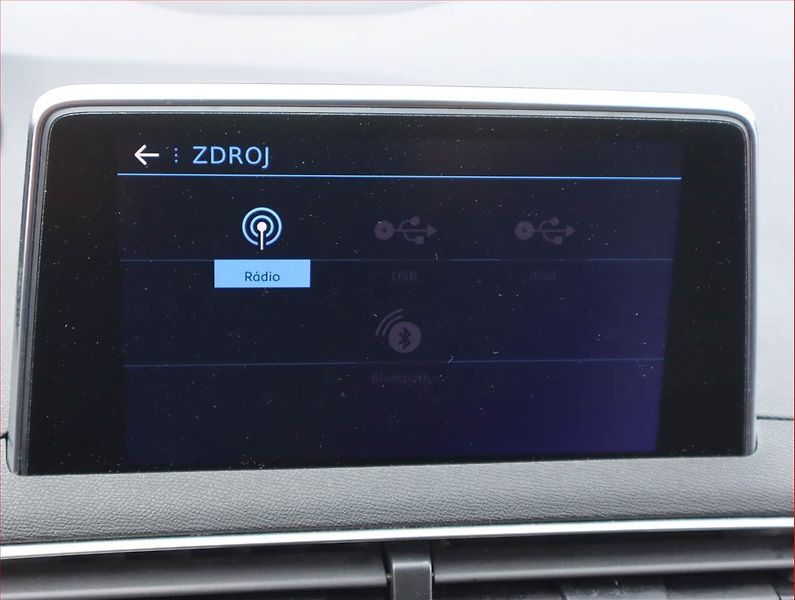 Peugeot 5008 (2018) GT Line 2.0 BlueHDi, Automat - fotka 19 z 23