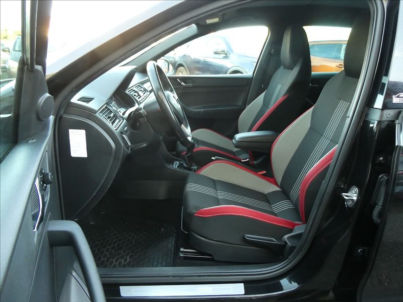 Škoda Rapid 1,6 TDi 85kW MonteCarlo, ČR - fotka 22 z 43