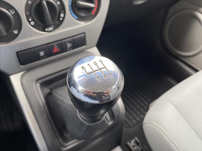 Jeep Compass 2,0 CRD  LIMITED - fotka 27 z 32