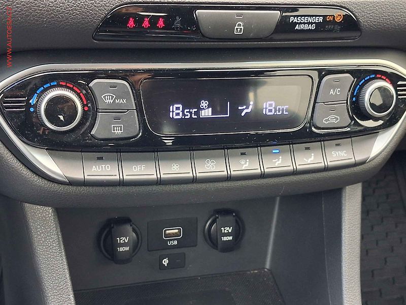 Hyundai i30 (2021) 1.5 T-GDi, 2.maj,ČR, LED - fotka 14 z 16