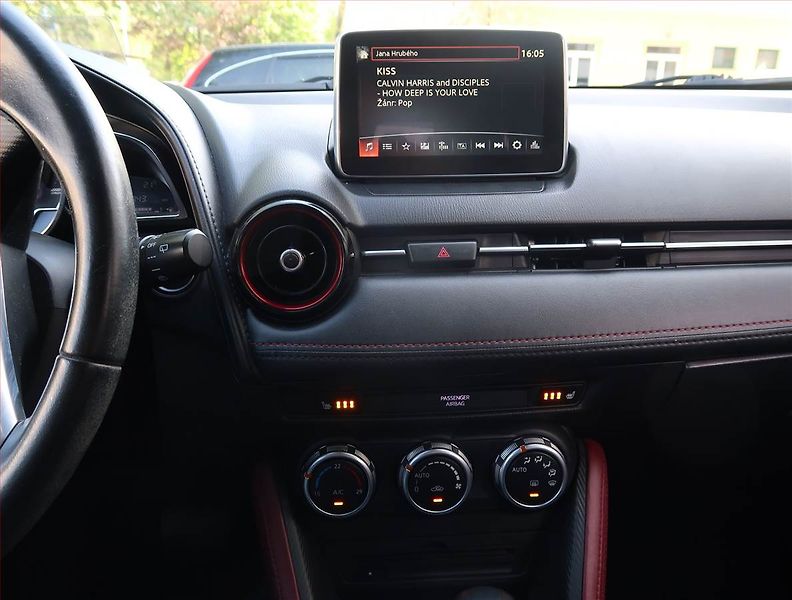 Mazda CX-3 (2015) Revolution TOP 2.0 Skyactiv-G - fotka 12 z 22