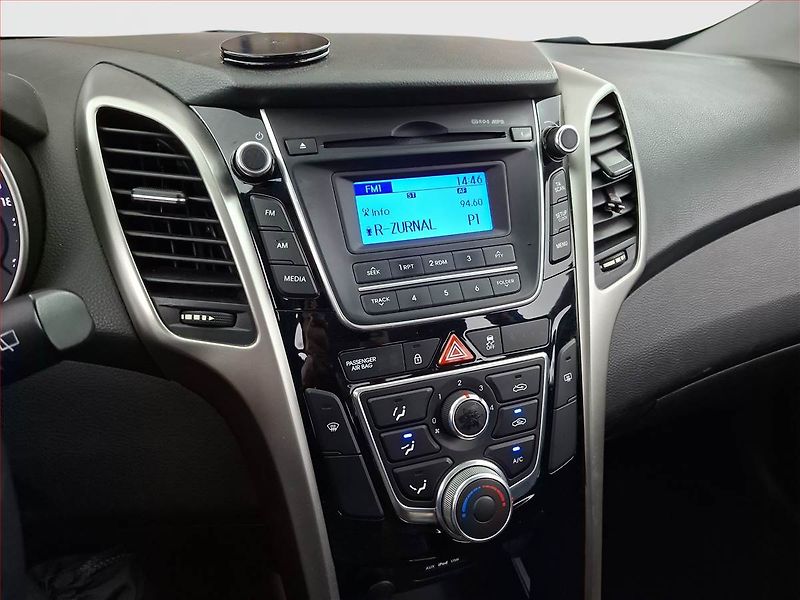 Hyundai i30 (2012) 1.4 CVVT, ČR,1.maj, Tempomat - fotka 12 z 17