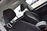 Volkswagen Touran 1,4 i 103KW AUTOMAT TAŽNÉ NAVI - náhled 41