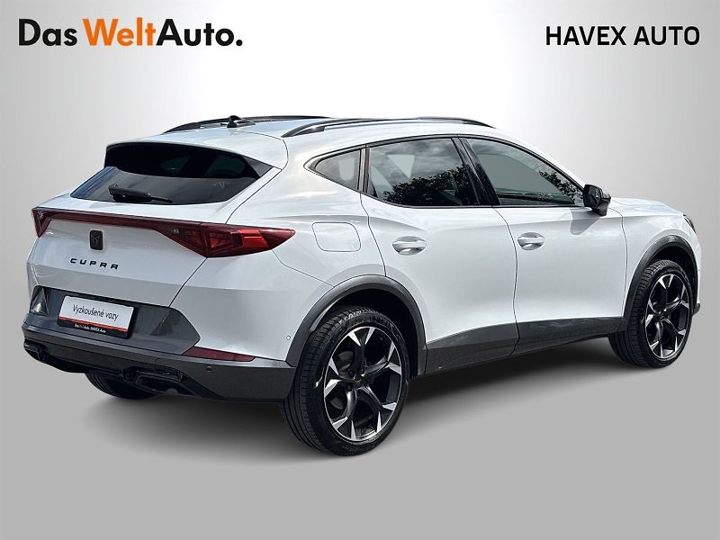 Cupra Formentor (2024) 2.0 TSI 4Drive DSG - fotka 2 z 31