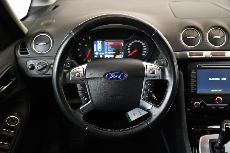 Ford Galaxy - fotka 18 z 26