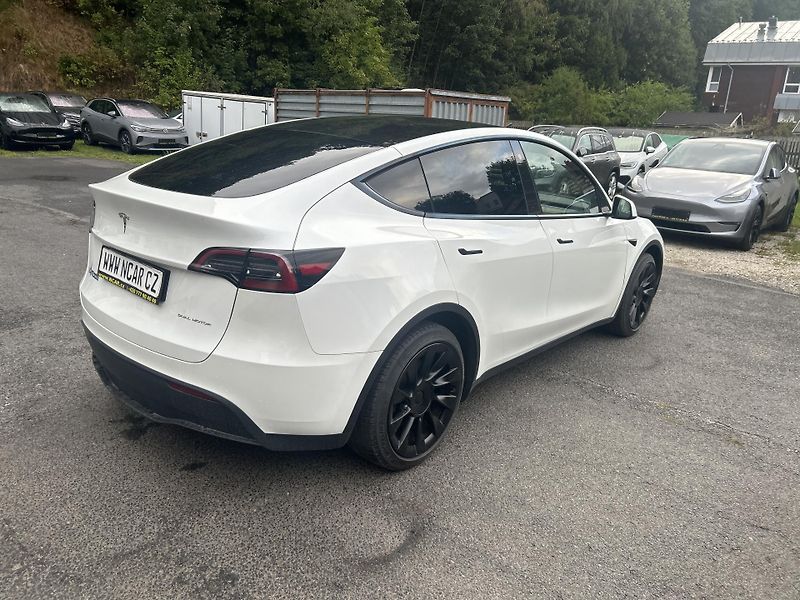 Tesla Model Y ZAMLUVENO !  TZ 94% - fotka 2 z 5