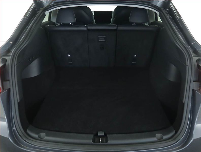 Tesla Model Y (2022) Long Range AWD 79kWh, SoH 92% - fotka 14 z 20