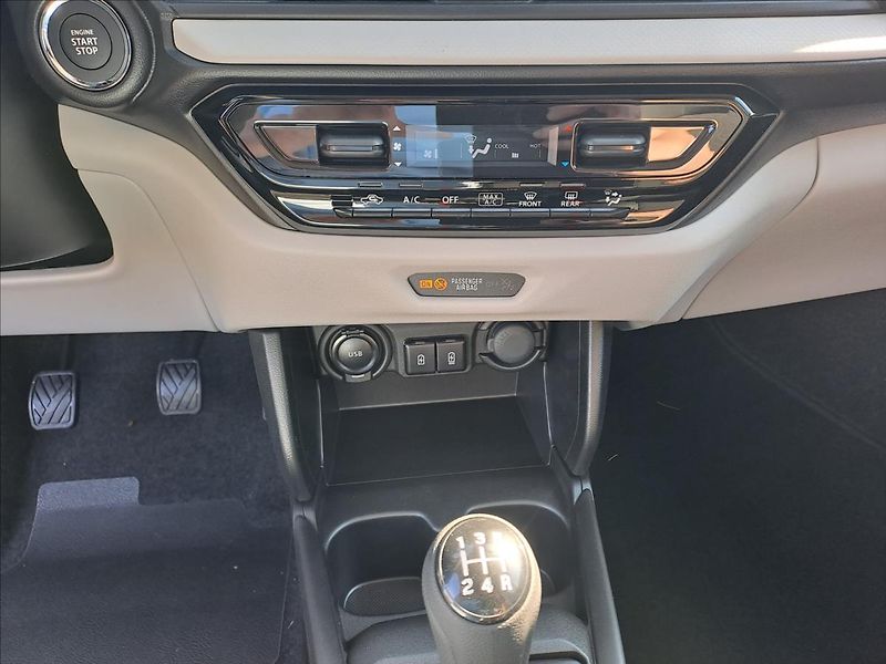 Suzuki Swift (2026) 1,2 PREMIUM HYBRID - fotka 13 z 19