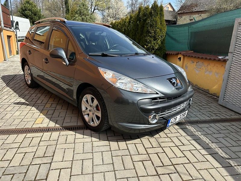Peugeot 207 1.6i 88kW - fotka 1 z 15