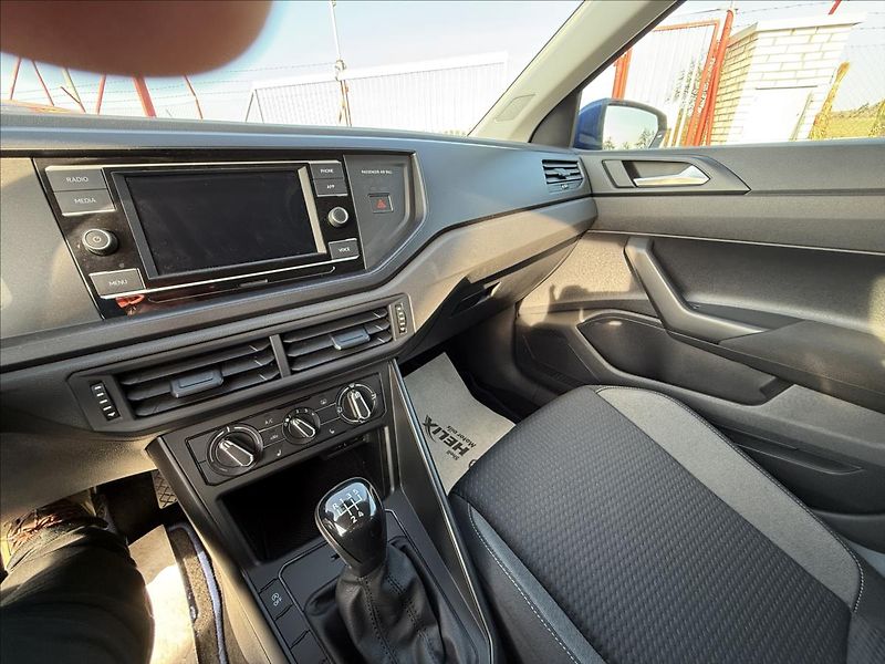 Volkswagen Polo TSI 70kW FACE VIRTUAL 15tKm - fotka 12 z 26