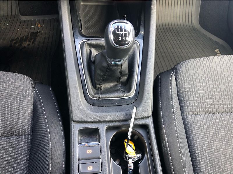 Škoda Octavia 1.5 TSi STYLE - fotka 22 z 27